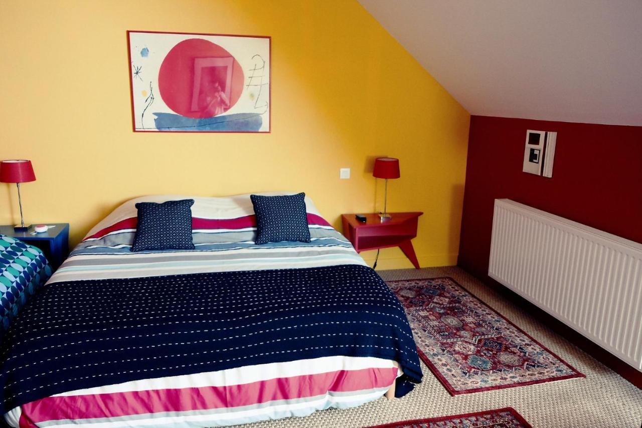 La Maison Jaune A La Janaie Parigne ภายนอก รูปภาพ